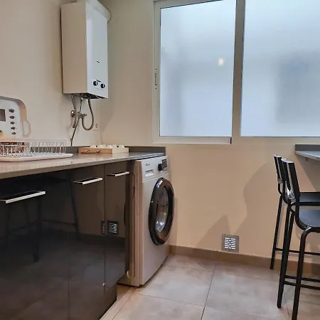Apartment En Grau De *